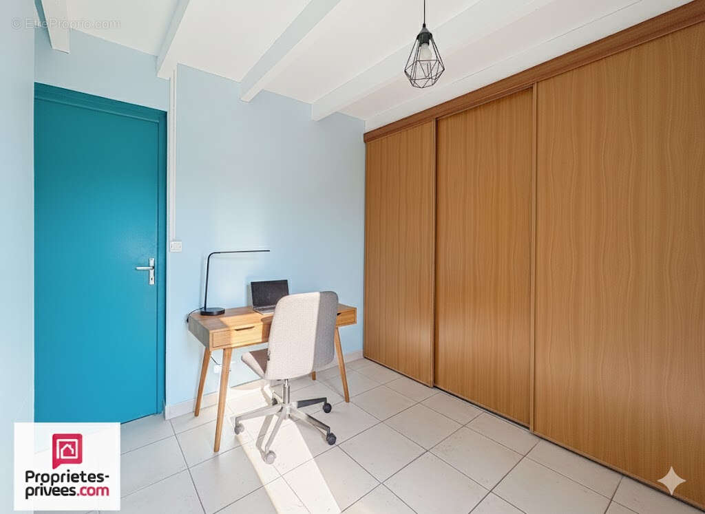 Rians VILLA T4 garage piscine sur 1200 m² - photo 13