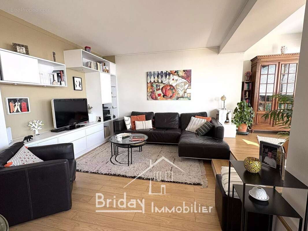 Appartement à SAINTE-FOY-LES-LYON