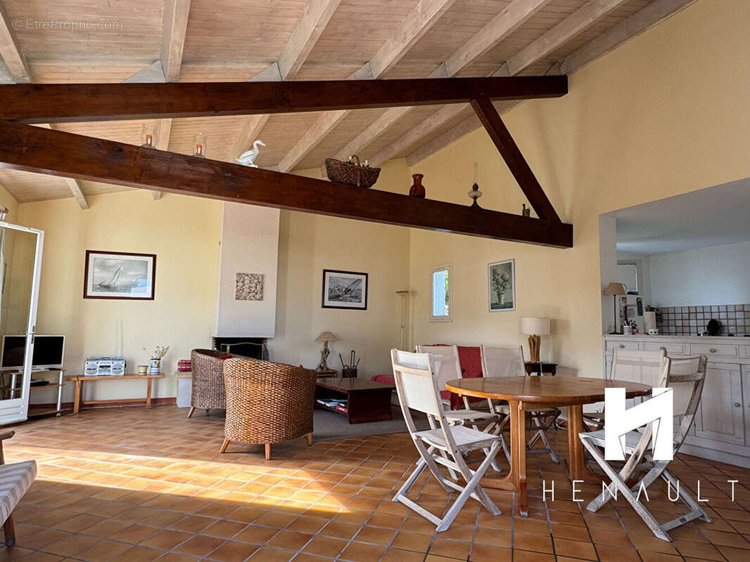 Maison à LA COUARDE-SUR-MER