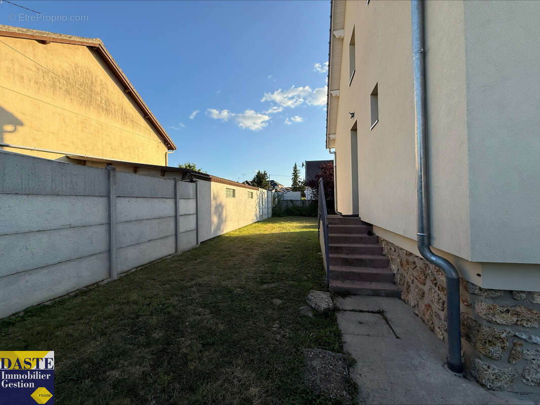 Maison à PONTAULT-COMBAULT