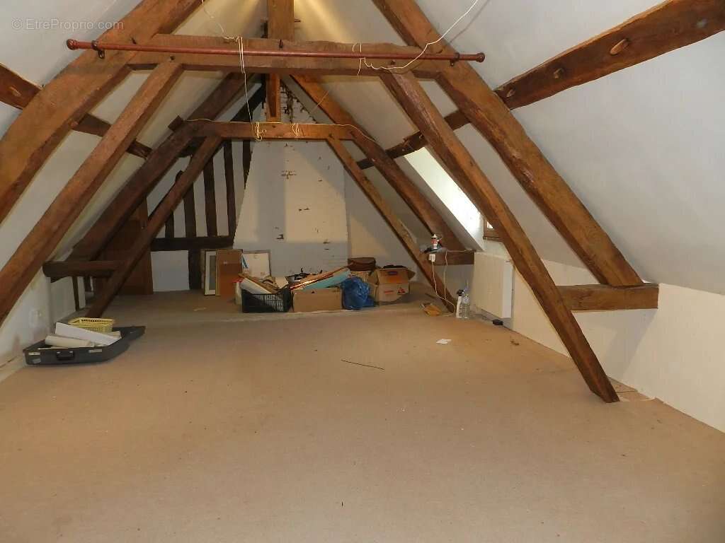 Maison à SAINT-PIERRE-SUR-DIVES