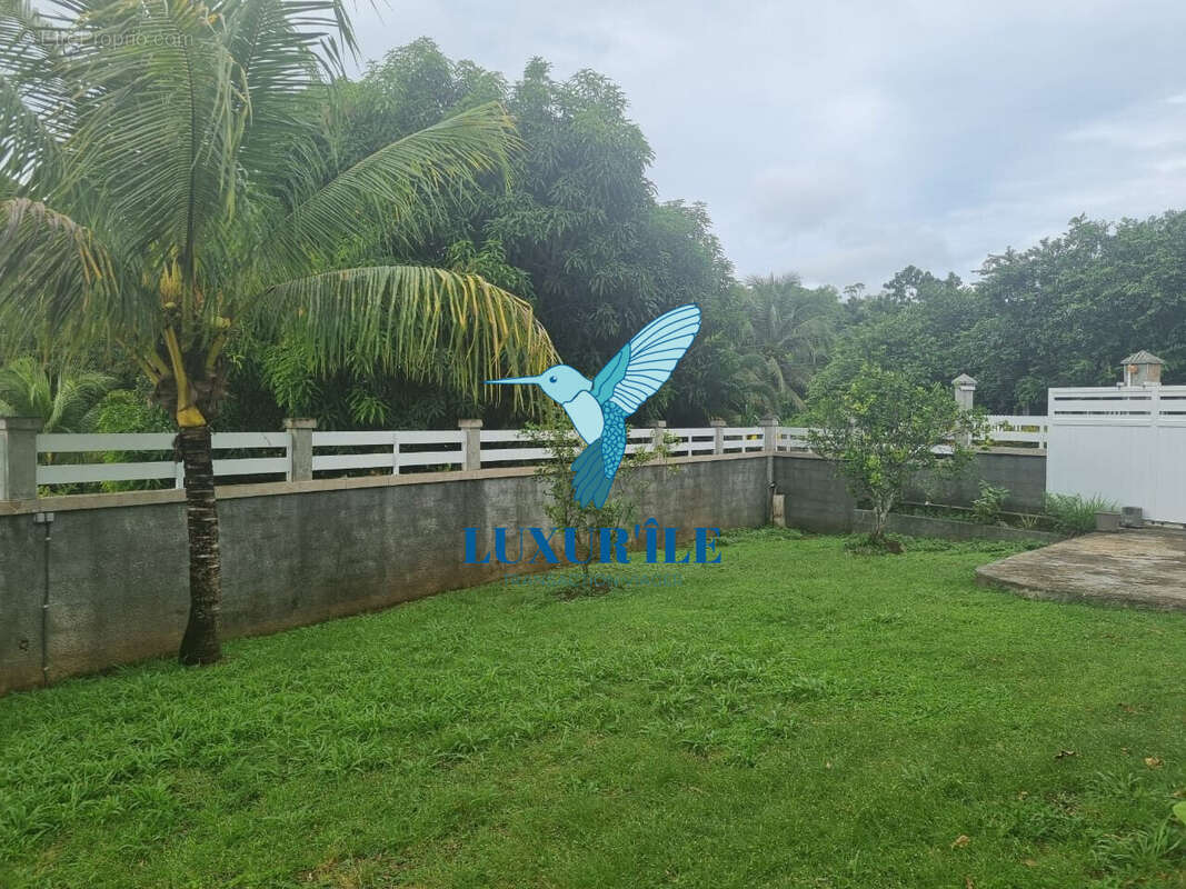 Maison à LES ABYMES