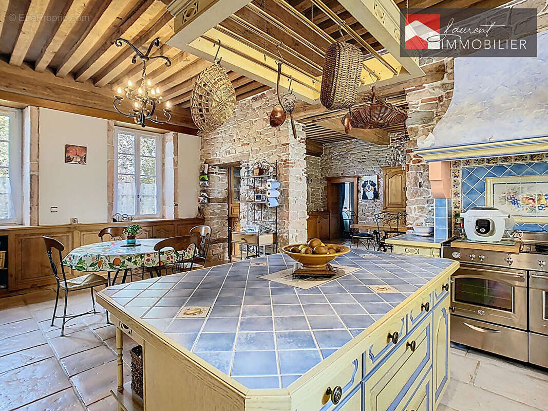 Maison à CUISERY