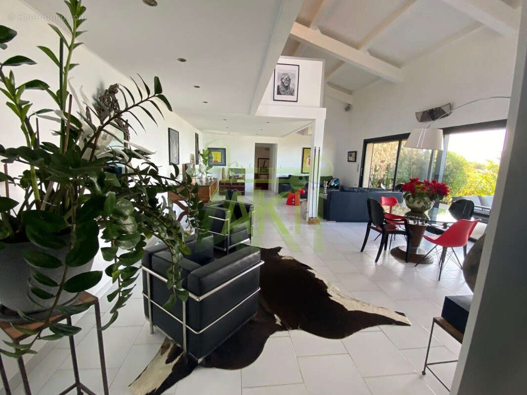 Maison 220 m² à Pietrosella  - photo 5