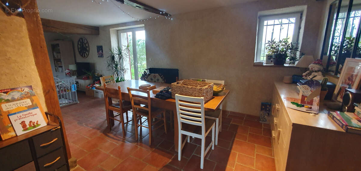 Maison à FRESNAY-LE-GILMERT