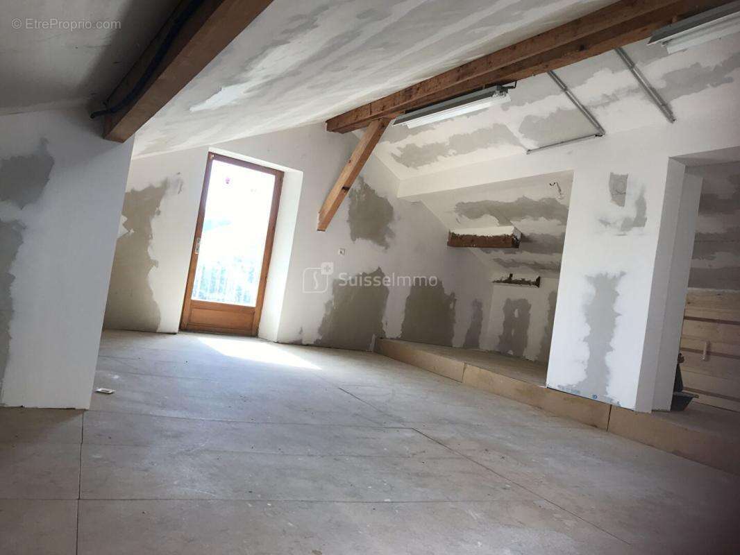 Maison de caractère de 250m2 - 9 pièces- Charme, histoire et fort potentiel touristique - photo 6