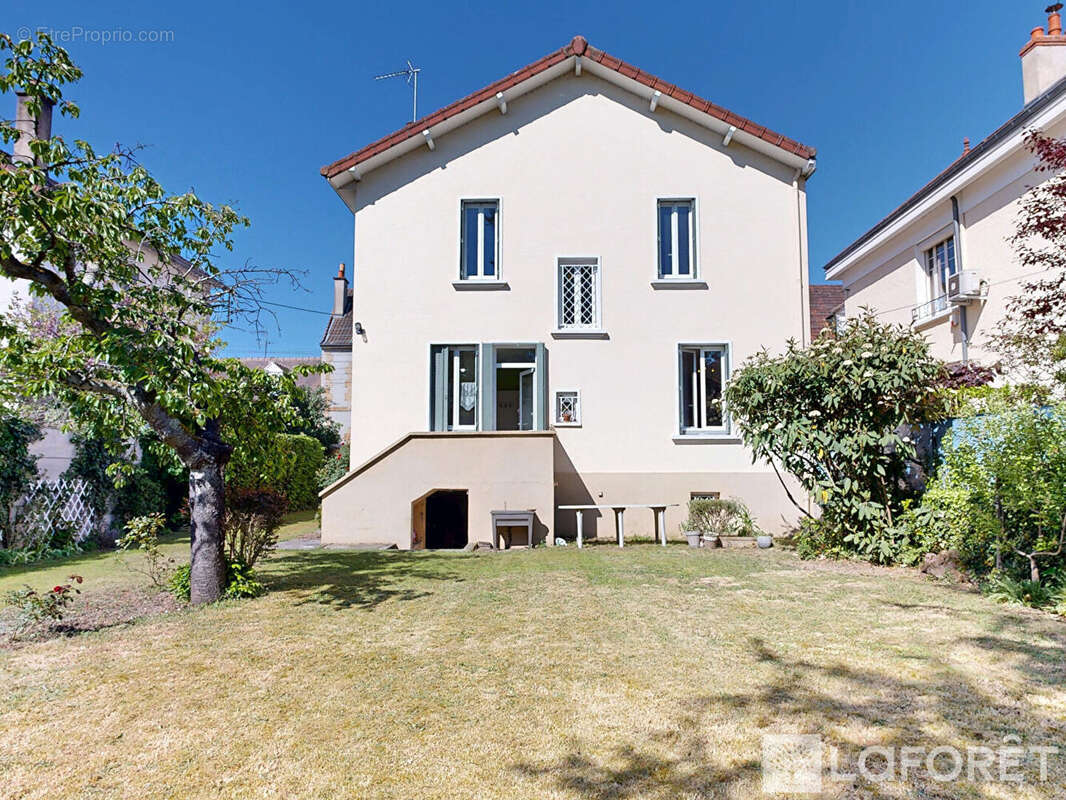 Maison à MOULINS