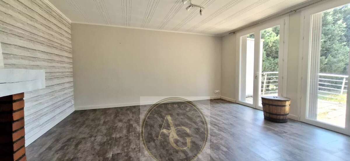Maison T4 de 88m² sur 2 600m2 de terrain au centre de Castelnaudary - photo 3