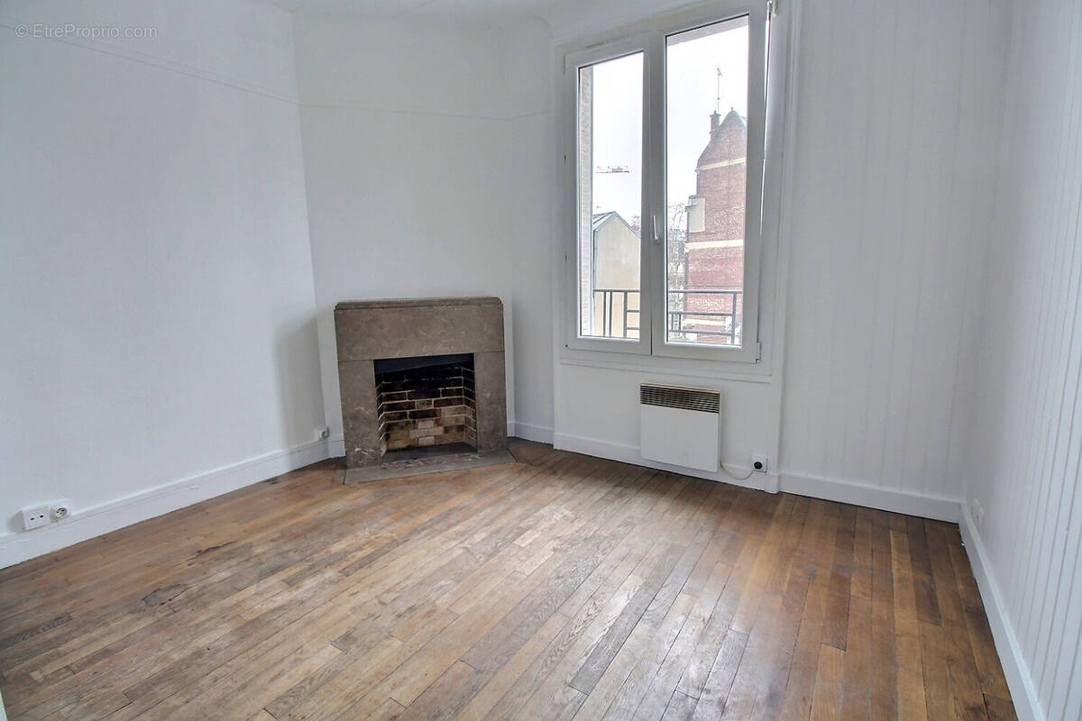 Appartement à PARIS-19E