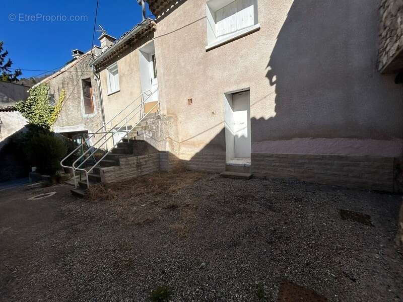 Maison à vendre 2 pièces VALBELLE (04) 125 000€ - photo 2