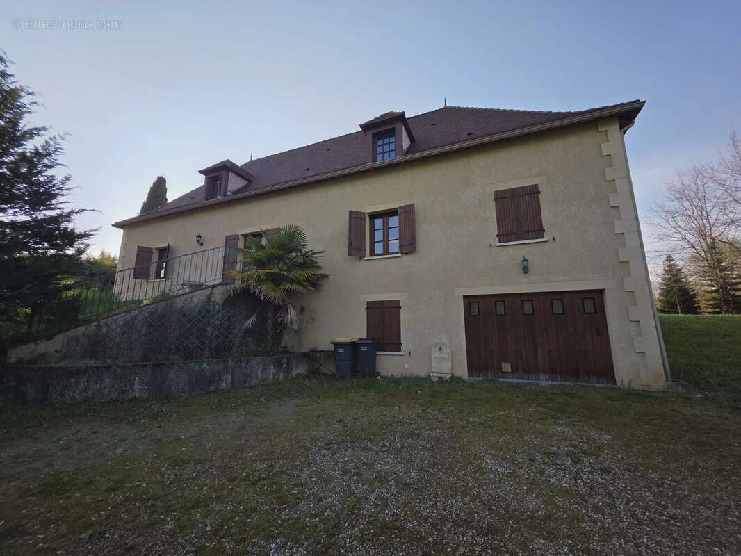 Maison à LAUZUN