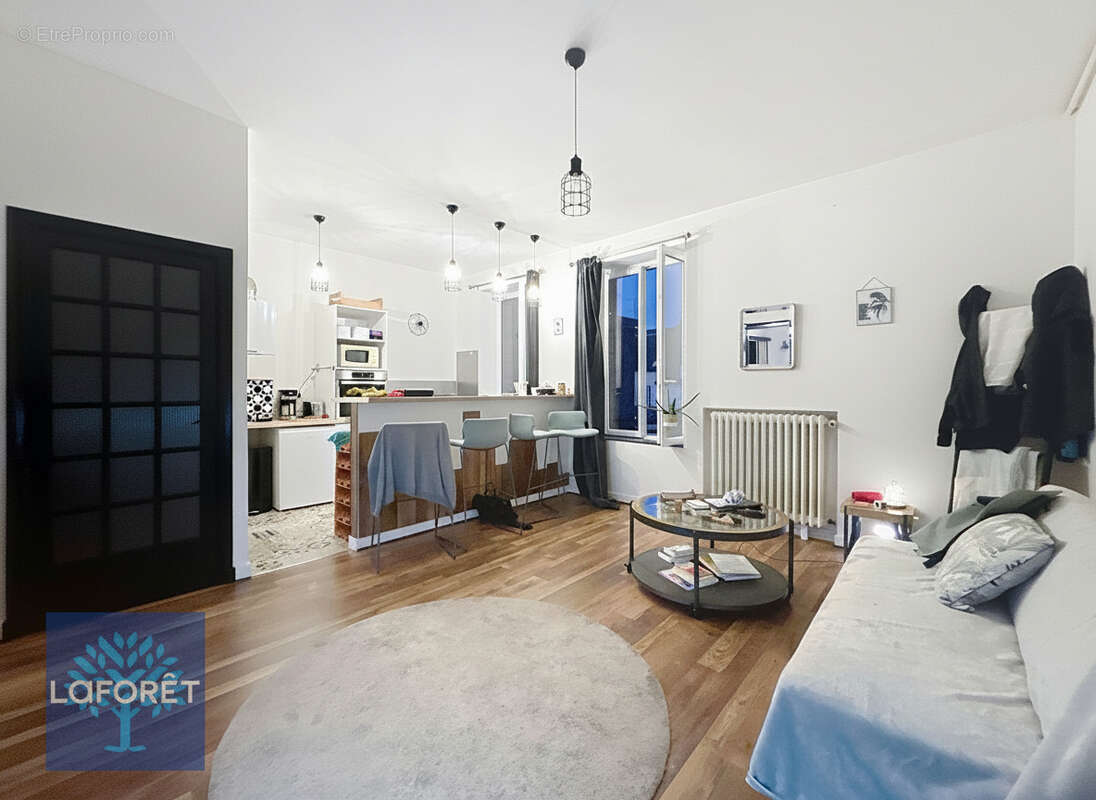 Appartement à FOUGERES