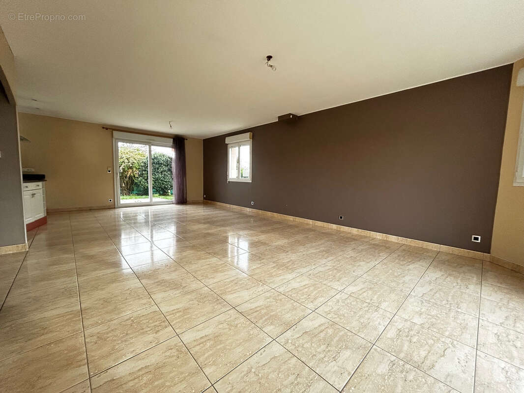 Maison à NUITS-SAINT-GEORGES