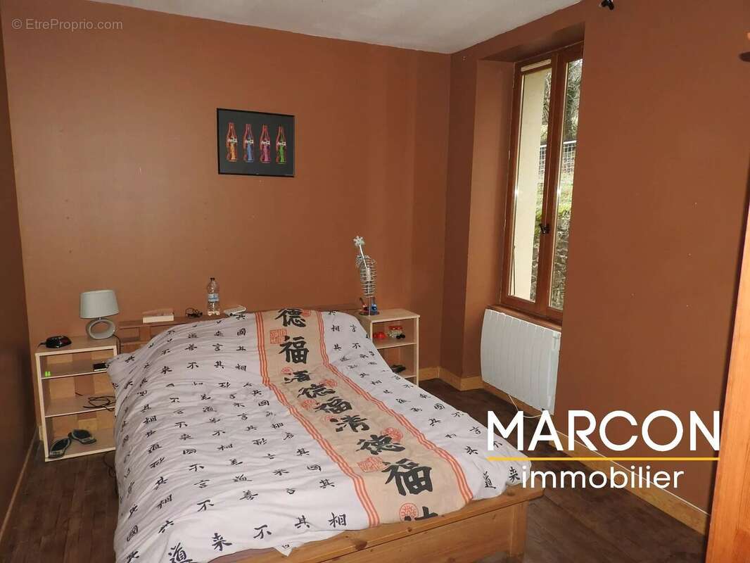 Maison à MOUTIER-ROZEILLE