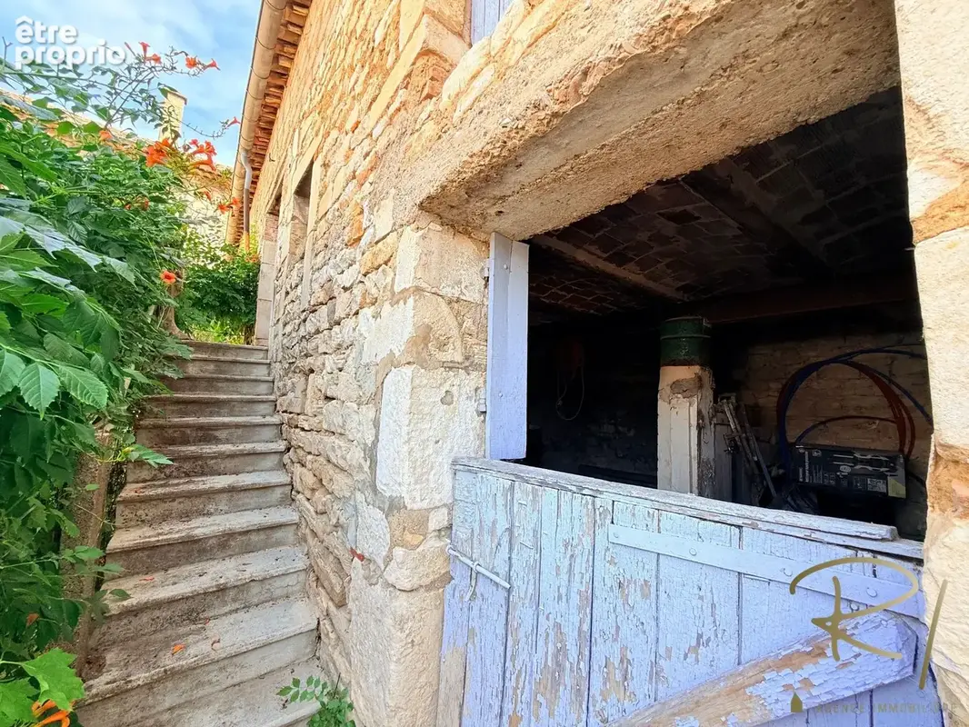 Ensemble immobilier au coeur du village de Barjac - photo 9