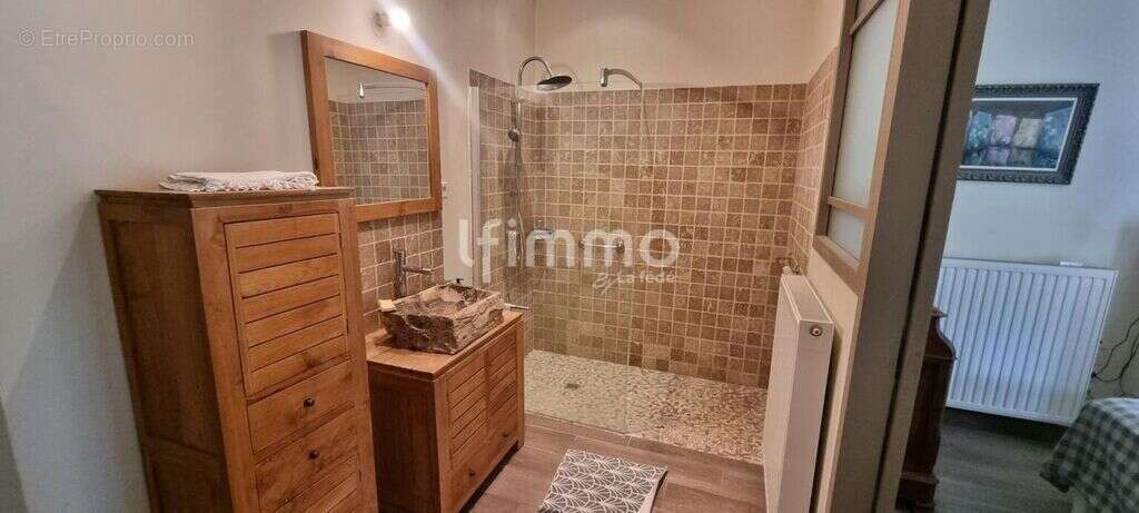 Maison à BEYCHAC-ET-CAILLAU