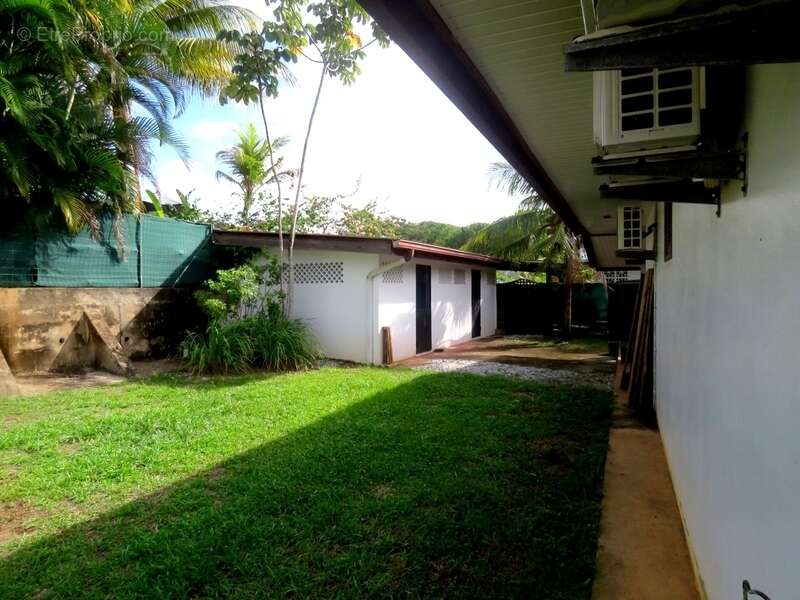 Maison à REMIRE-MONTJOLY