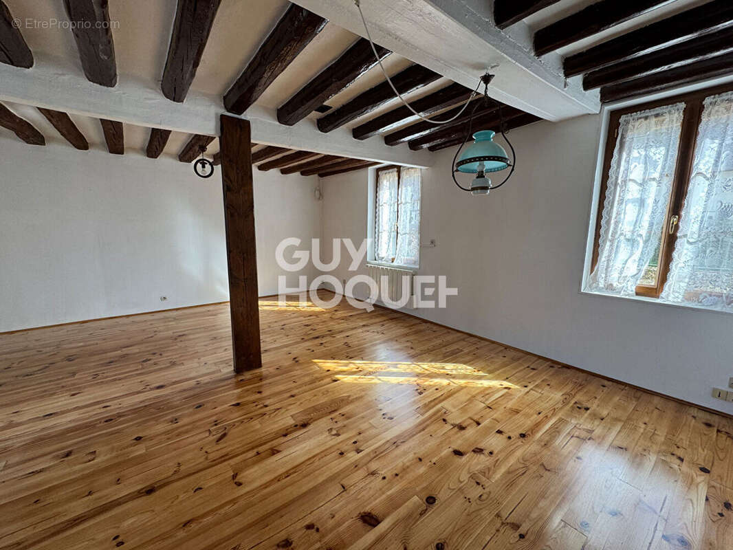Maison à BRETEUIL