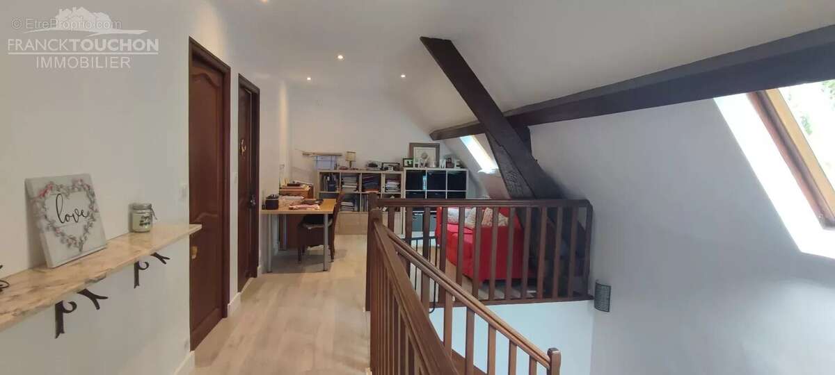 Maison à FERRIERES-EN-GATINAIS