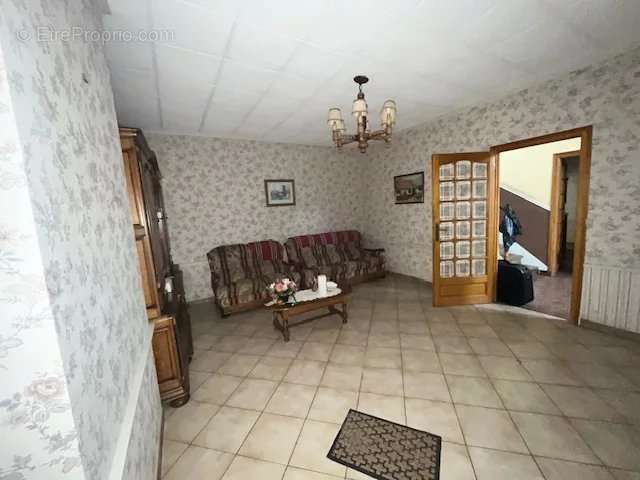 Maison à BRIENON-SUR-ARMANCON