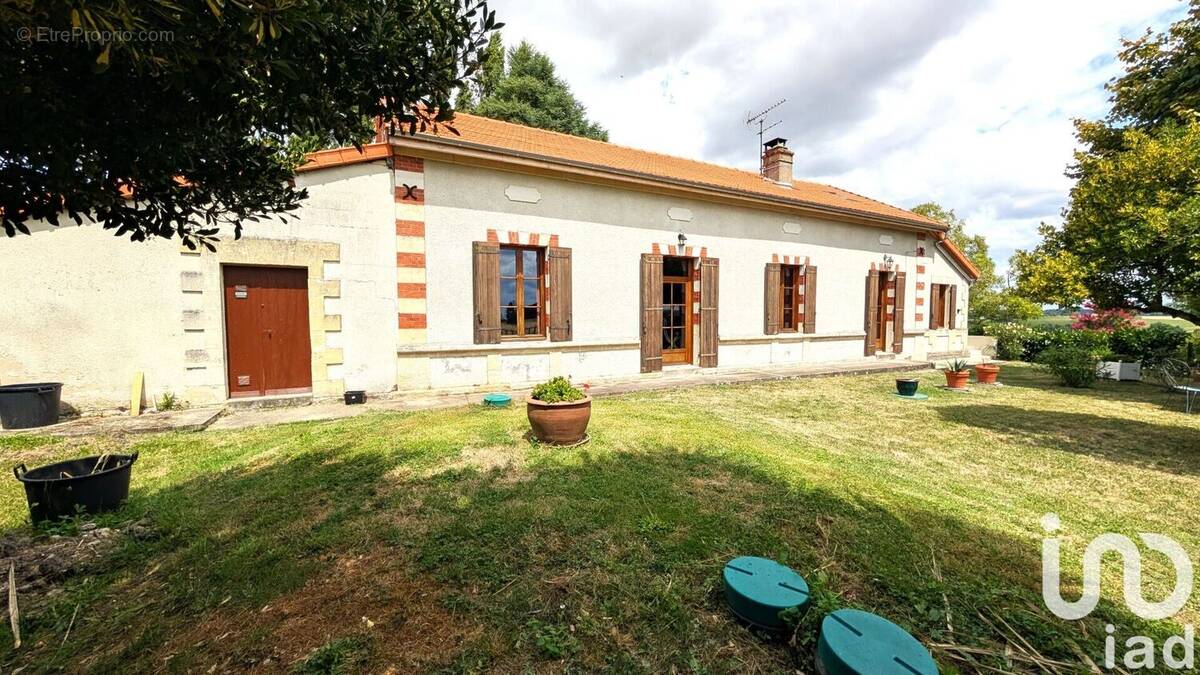 Photo 1 - Maison à POMMIERS-MOULONS