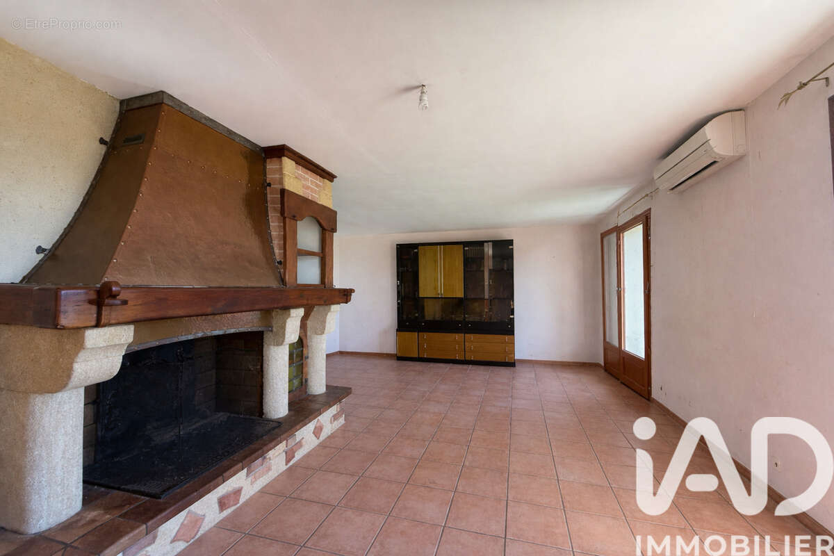 Maison 100 m² à Saint-Aubin-De-Lanquais  - photo 5