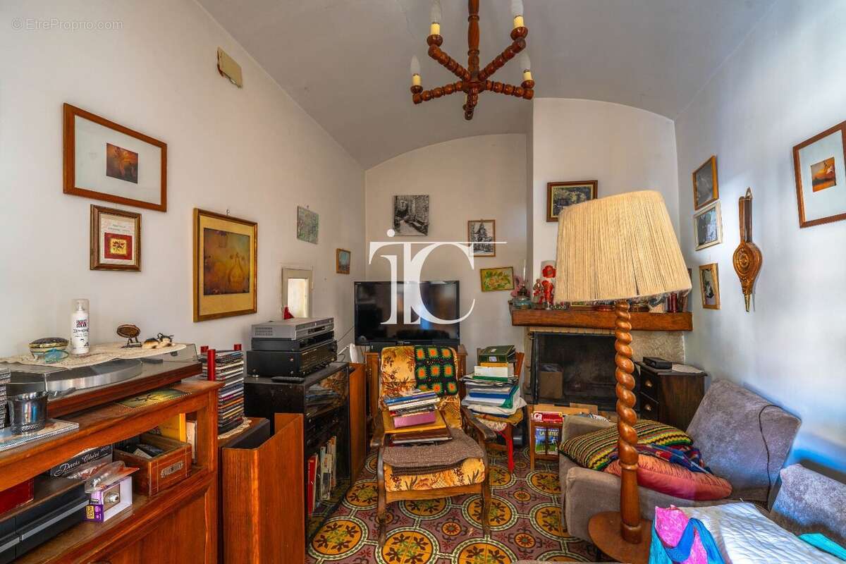 Maison à SAINT-PAUL-LE-JEUNE