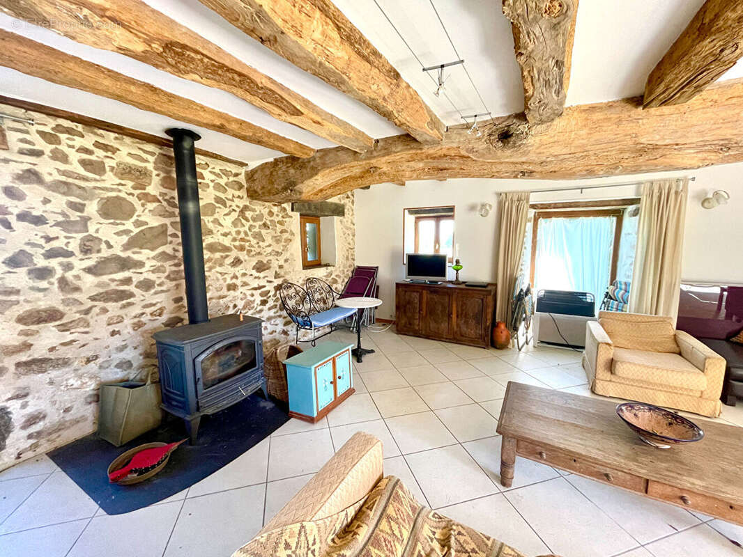 Maison à RIEUPEYROUX
