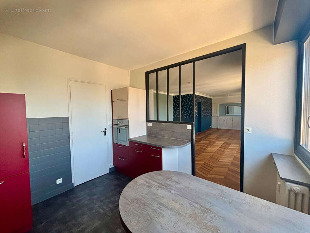 *** Appartement authentique - Laval Quartier Cathédrale *** - photo 4
