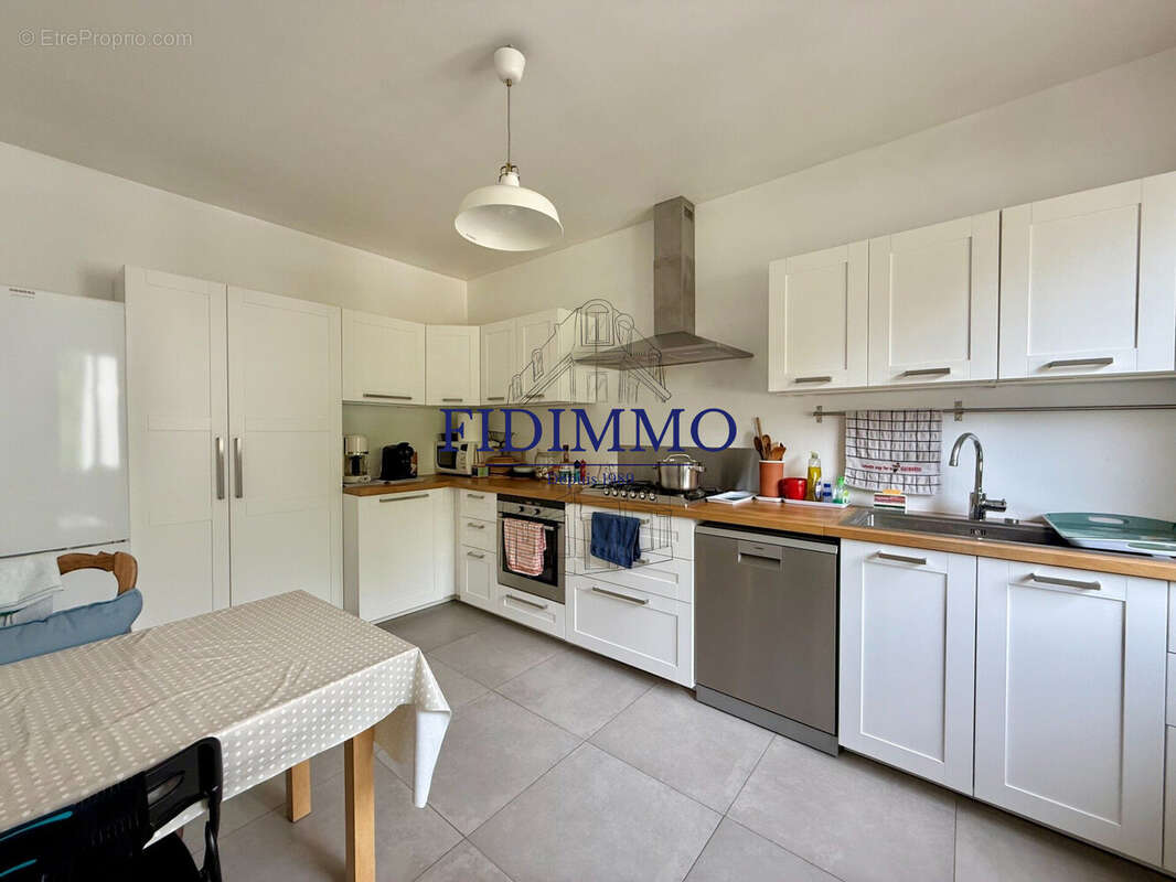 Maison à CHENNEVIERES-SUR-MARNE