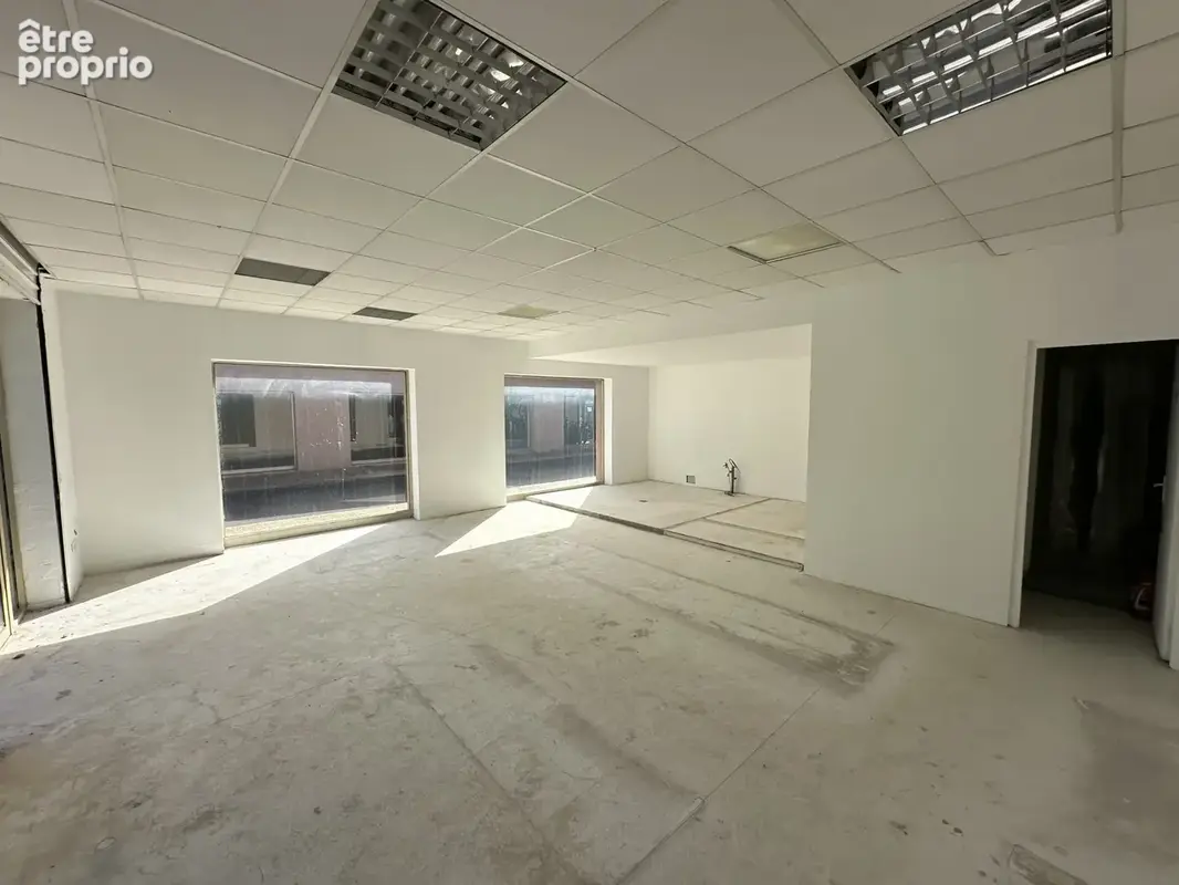 Centre commercial 1436 m2 à Montauroux - photo 18