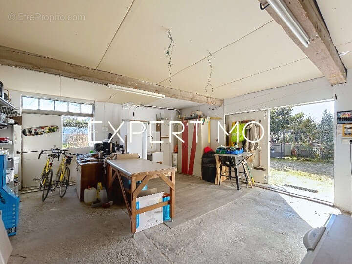 Maison à AYGUESVIVES