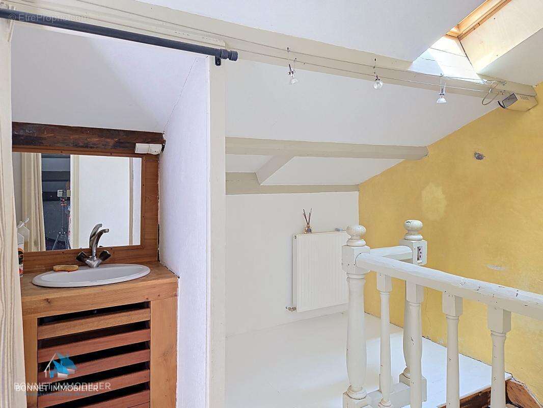 Maison de caractère - 220 m²- 6 pièces - Terrain de 1390 m² - photo 16