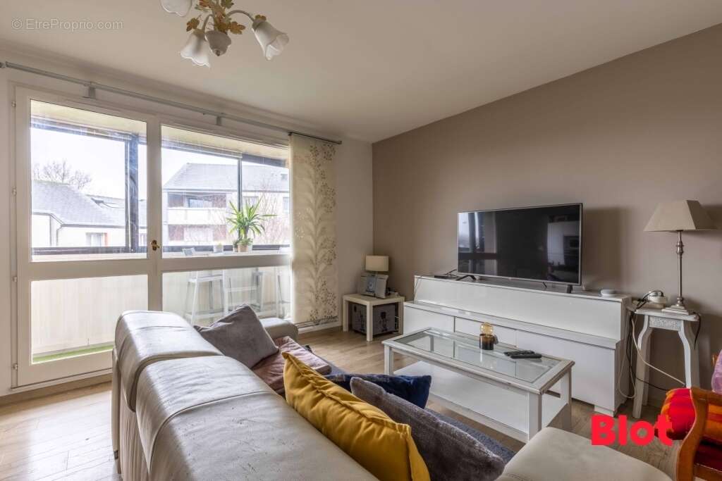 Appartement à LE RHEU