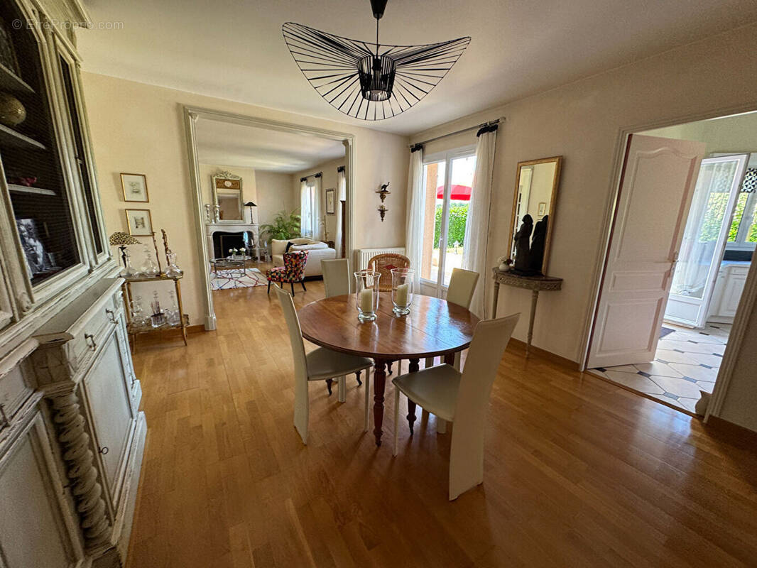 Maison à MONTFORT-L'AMAURY