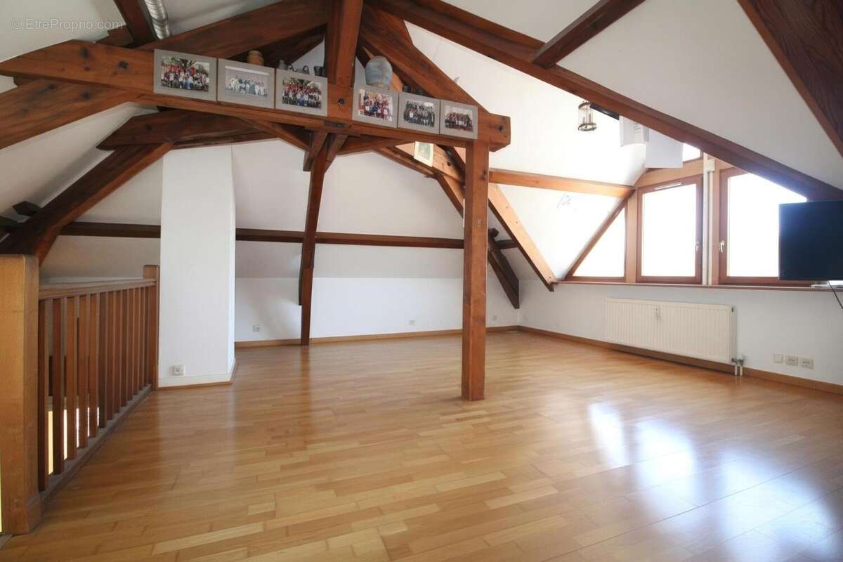 Maison 228 m² à Devecey  - photo 6