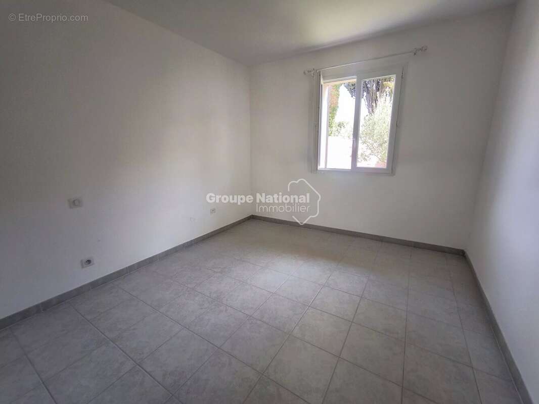 Maison à PERNES-LES-FONTAINES