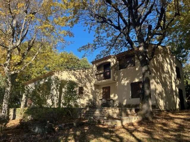 Maison à LA TOUR-D&#039;AIGUES