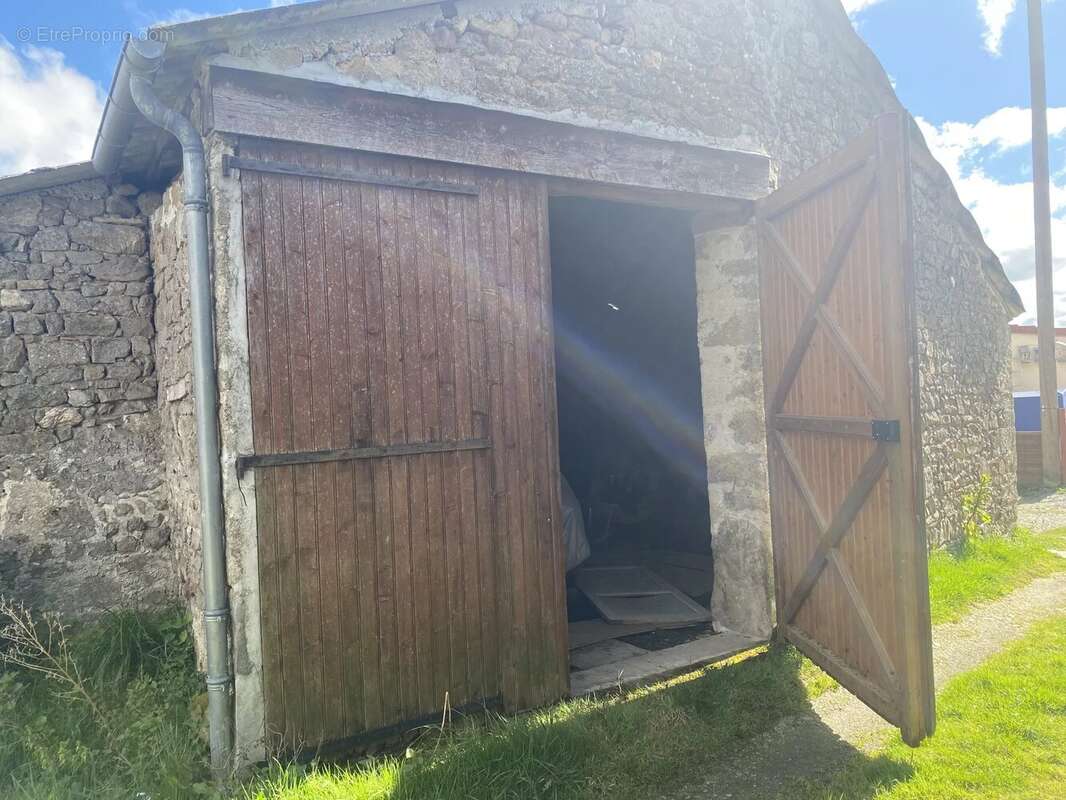 Maison à ORADOUR-SAINT-GENEST