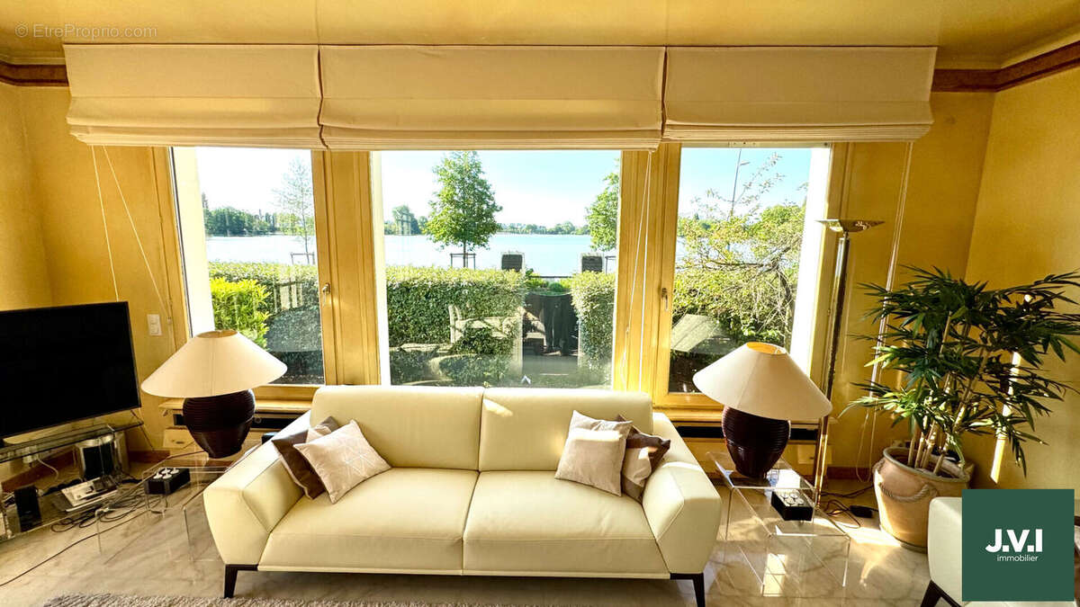 A vendre Maison Enghien lac propriété 240 m² utile 340 m² - photo 6