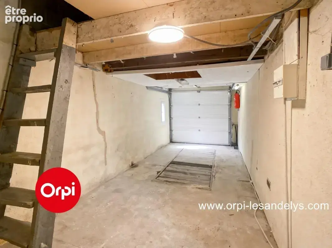 Maison de plain pied - À Vendre - 74 m² - photo 15