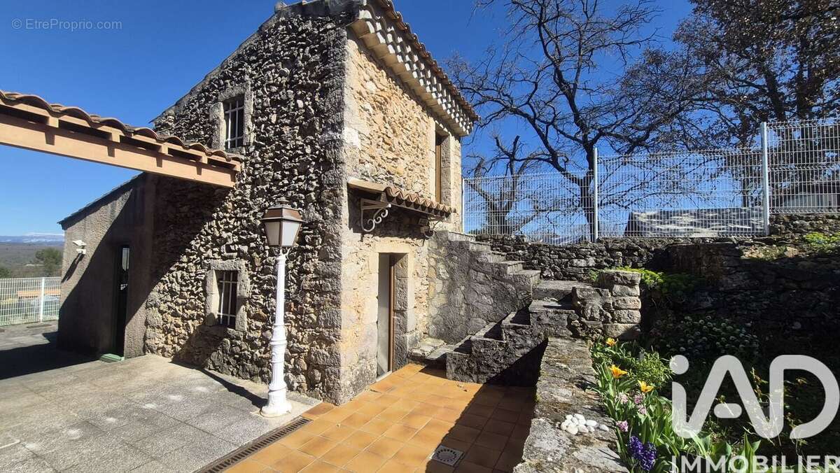 Photo 2 - Maison à MONTMEYAN