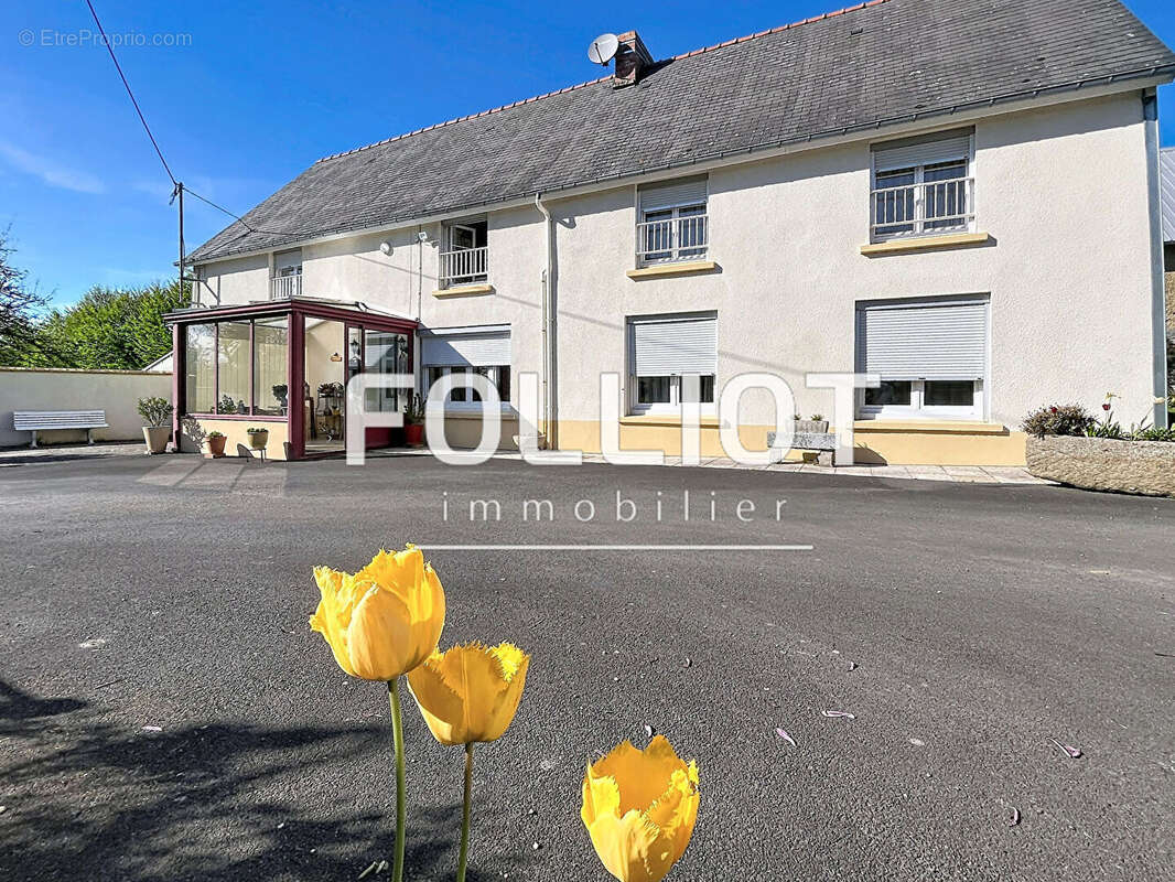 Maison à BRICQUEVILLE-SUR-MER