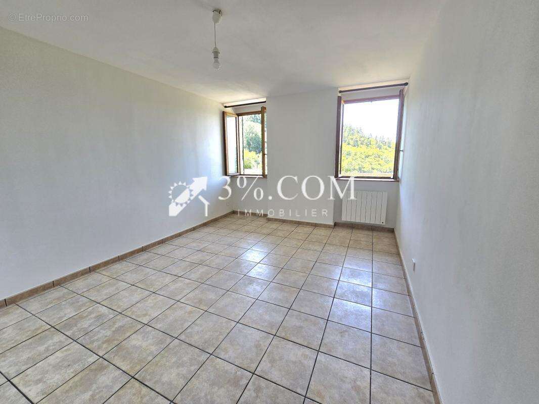 Appartement de 90m2 et 2 chambres - terrasse avec vue panora - photo 7