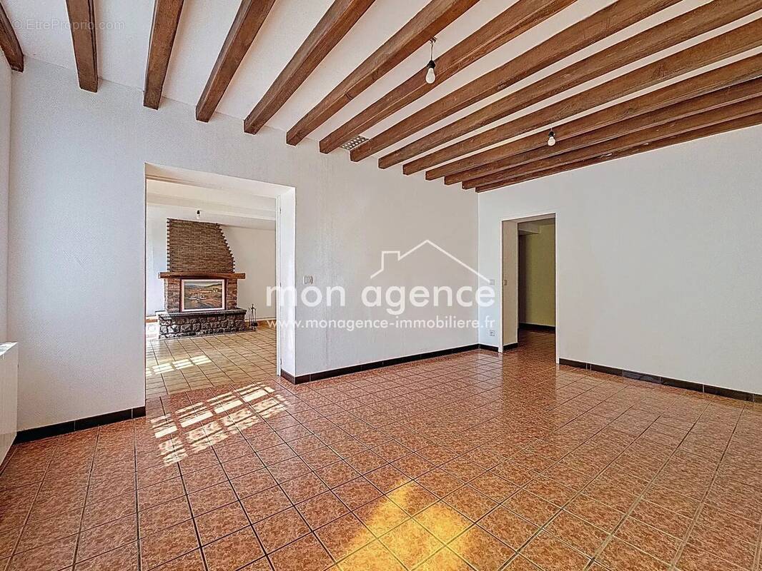 Maison à LES AUTHIEUX-SUR-LE-PORT-SAINT-OUEN