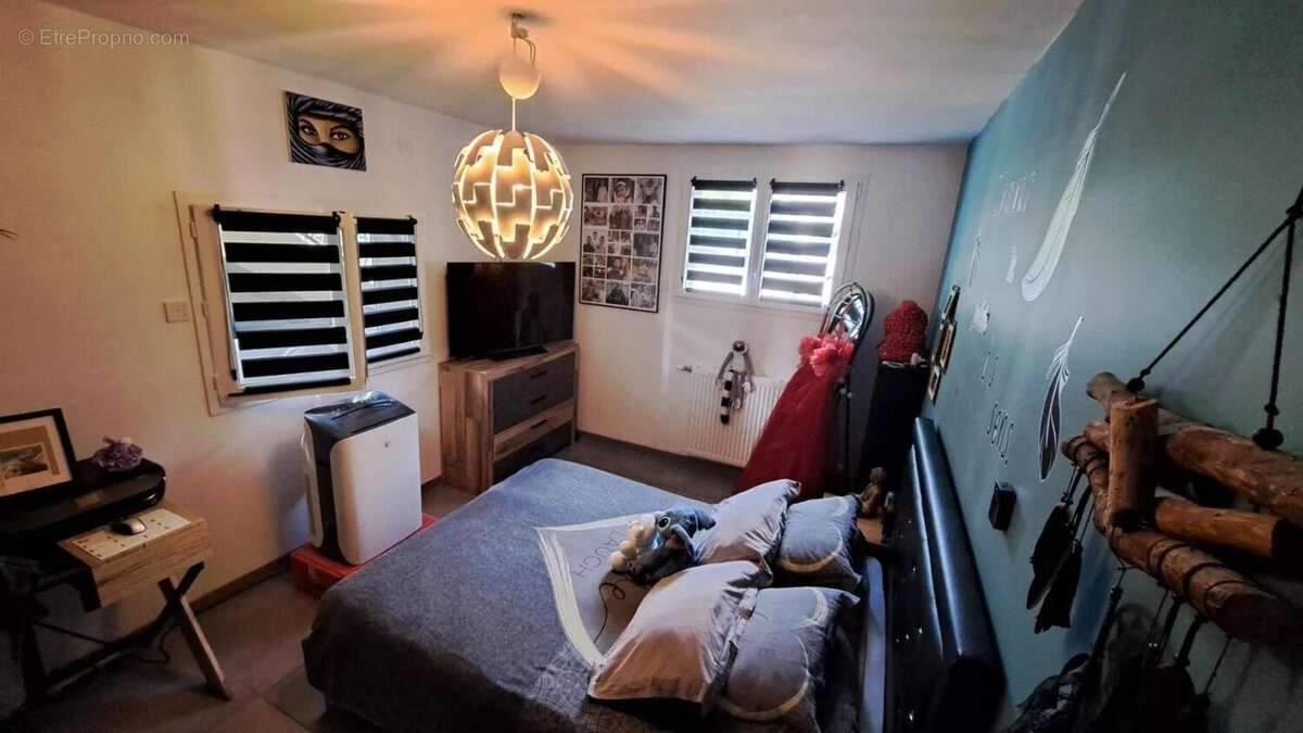 Maison à SAINT-CASSIEN