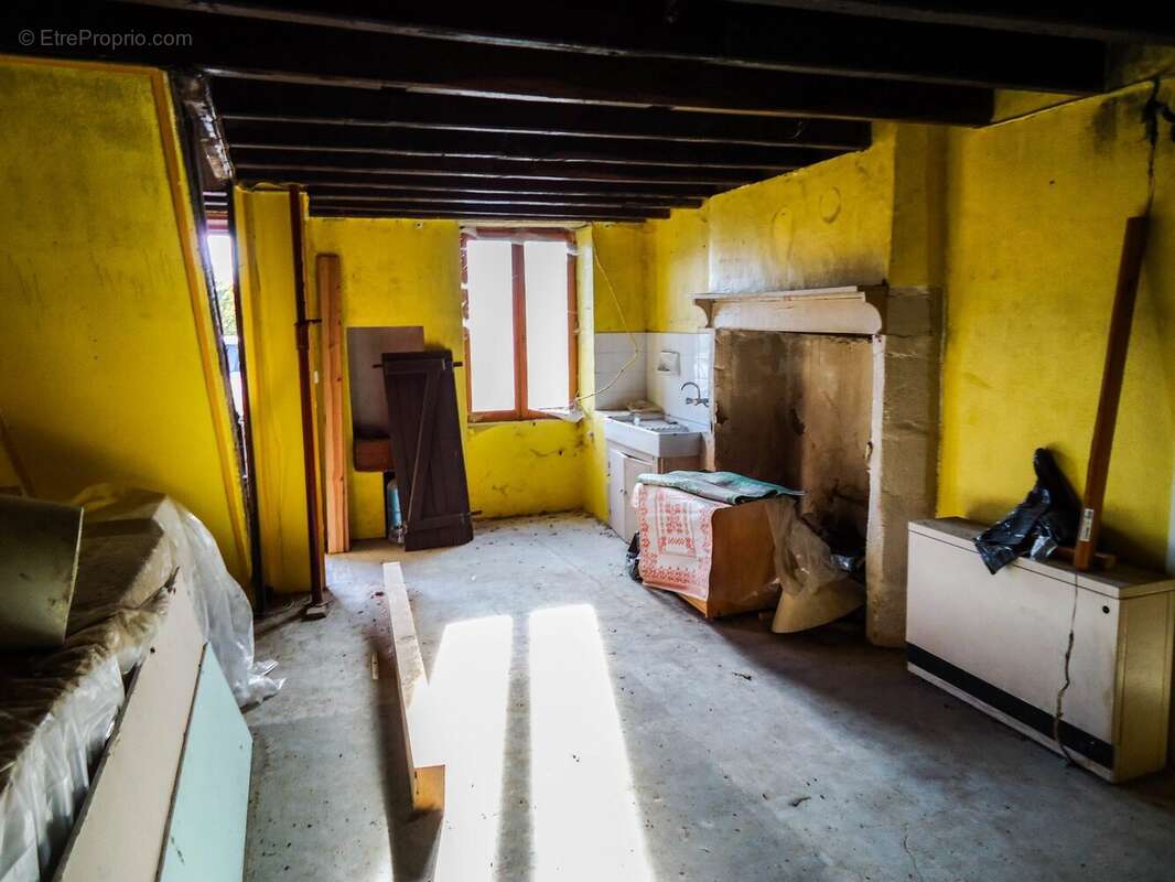 Maison à SAINT-MOREIL