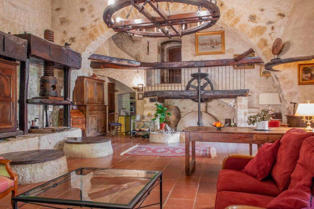 Maison à CARROS