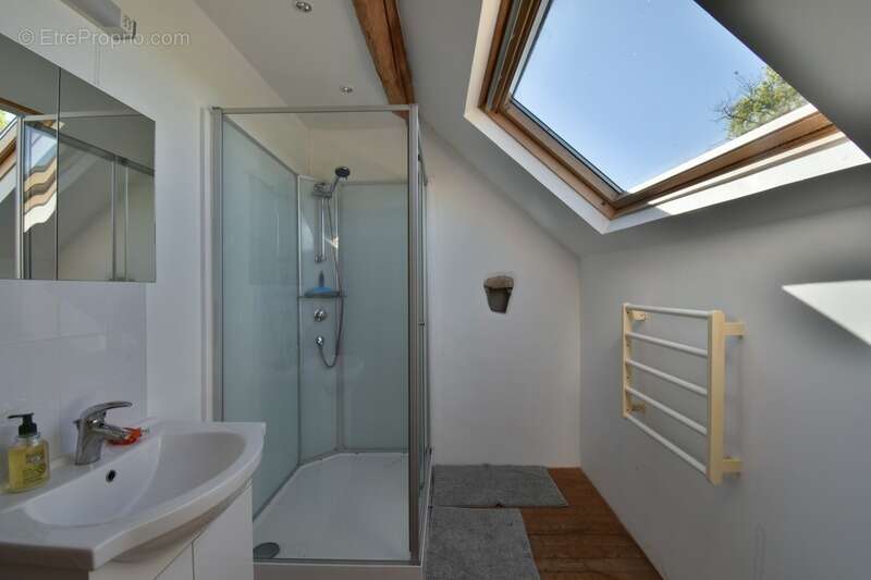 Maison à SAINT-LEGER-MAGNAZEIX