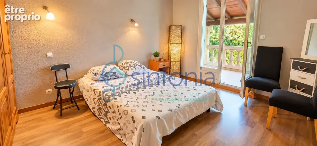 À 6 km d’Uzès  Villa familiale de 155 m2, 4 chambres, jardin arboré et piscine - photo 11